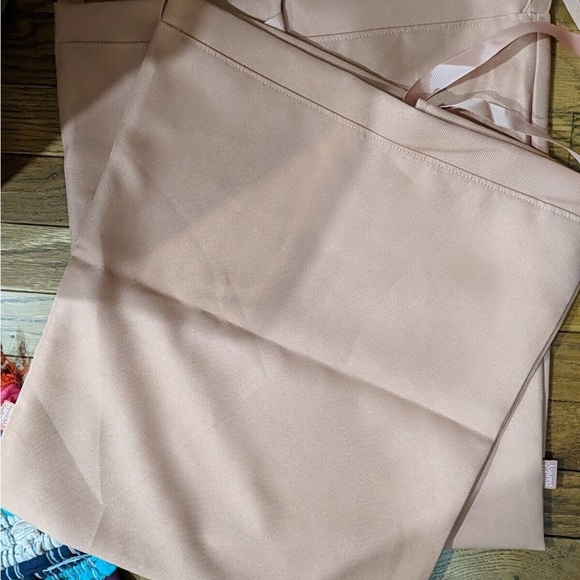 Travel Bags in Mauve Set of Wash and Wear By Hanky Panky NWT - Picture 6 of 6